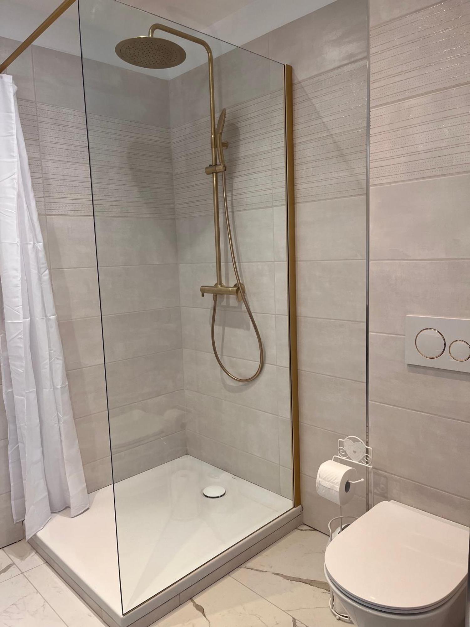 Hdg Hotel Gare De L'Isle Adam Appart'S Hotel Parmain Zewnętrze zdjęcie
