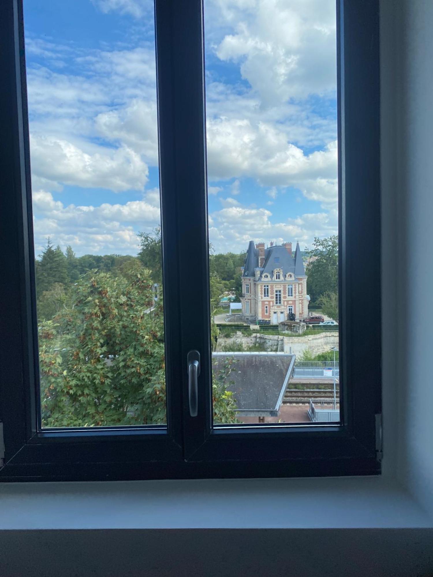 Hdg Hotel Gare De L'Isle Adam Appart'S Hotel Parmain Zewnętrze zdjęcie